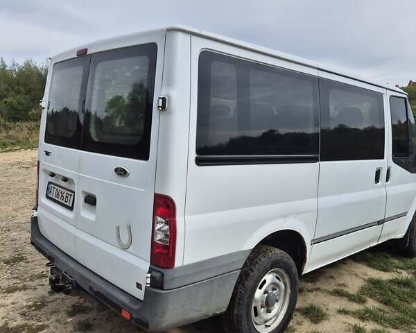 Белый Форд Транзит, объемом двигателя 2.4 л и пробегом 205 тыс. км за 6500 $, фото 1 на Automoto.ua