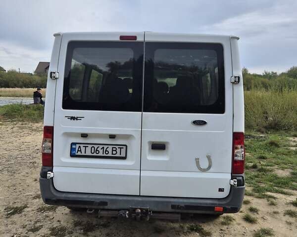 Білий Форд Транзит, об'ємом двигуна 2.4 л та пробігом 205 тис. км за 7500 $, фото 7 на Automoto.ua