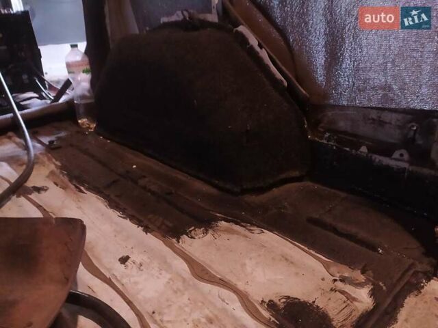 Білий Форд Транзит, об'ємом двигуна 2.2 л та пробігом 430 тис. км за 8300 $, фото 13 на Automoto.ua