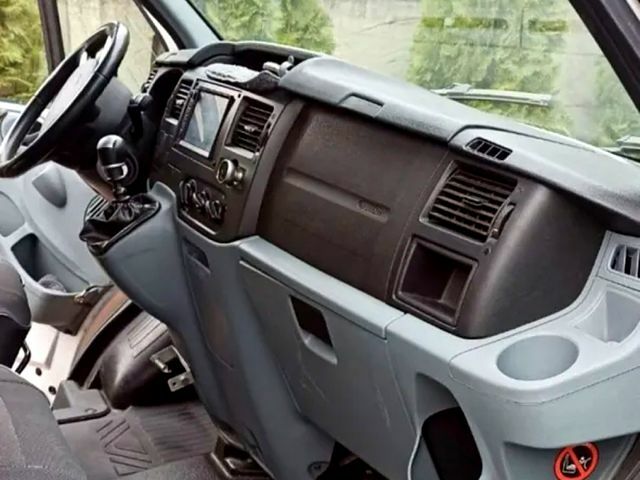 Белый Форд Транзит, объемом двигателя 2.2 л и пробегом 340 тыс. км за 7900 $, фото 10 на Automoto.ua