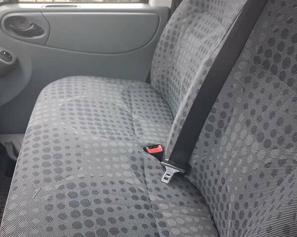 Белый Форд Транзит, объемом двигателя 2.2 л и пробегом 280 тыс. км за 9100 $, фото 7 на Automoto.ua