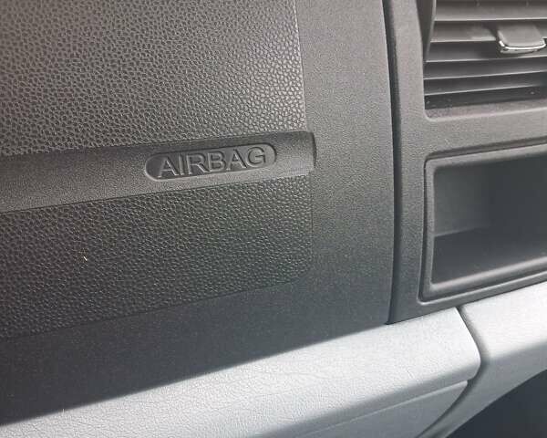 Белый Форд Транзит, объемом двигателя 2.2 л и пробегом 280 тыс. км за 9100 $, фото 9 на Automoto.ua