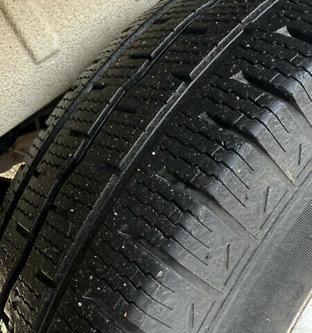 Белый Форд Транзит, объемом двигателя 2.2 л и пробегом 229 тыс. км за 11100 $, фото 4 на Automoto.ua