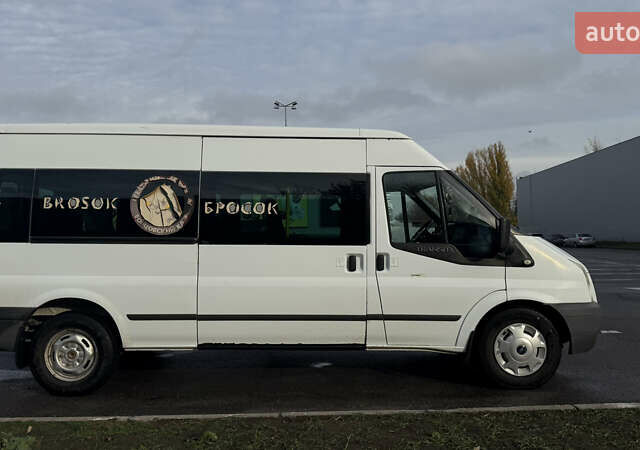 Белый Форд Транзит, объемом двигателя 2.2 л и пробегом 229 тыс. км за 11100 $, фото 1 на Automoto.ua