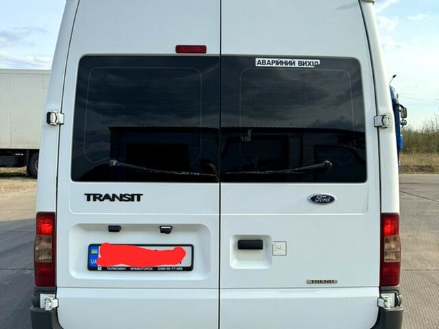 Білий Форд Транзит, об'ємом двигуна 2.2 л та пробігом 365 тис. км за 8500 $, фото 2 на Automoto.ua