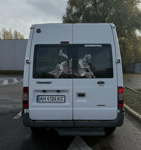 Белый Форд Транзит, объемом двигателя 2.2 л и пробегом 229 тыс. км за 11100 $, фото 2 на Automoto.ua