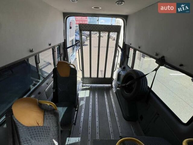 Білий Форд Транзит, об'ємом двигуна 2.2 л та пробігом 580 тис. км за 9179 $, фото 21 на Automoto.ua
