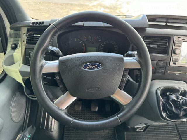 Форд Транзит 2013 в Одессе на Automoto.ua Белый Форд Транзит, объемом двигателя 2.2 л и пробегом 350 тыс. км за 14800 $, фото 8 на Automoto.ua