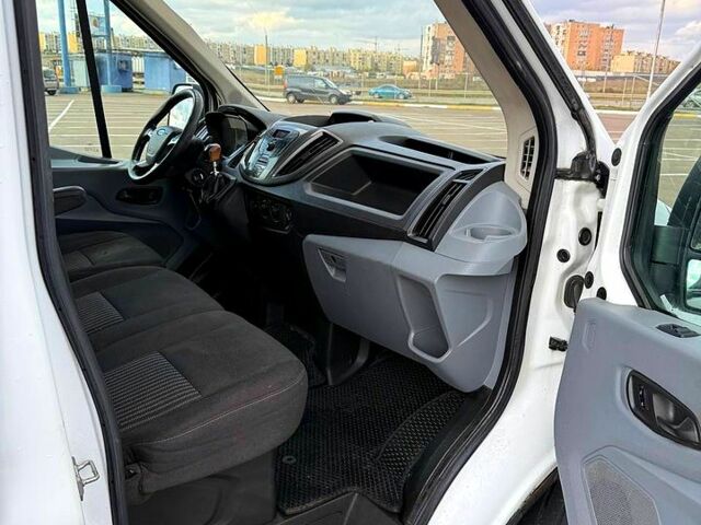 Білий Форд Транзит, об'ємом двигуна 2.2 л та пробігом 440 тис. км за 13200 $, фото 5 на Automoto.ua