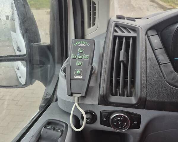 Белый Форд Транзит, объемом двигателя 2.2 л и пробегом 325 тыс. км за 15200 $, фото 20 на Automoto.ua