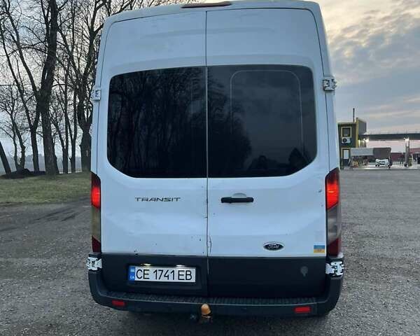 Белый Форд Транзит, объемом двигателя 2.2 л и пробегом 380 тыс. км за 11700 $, фото 1 на Automoto.ua