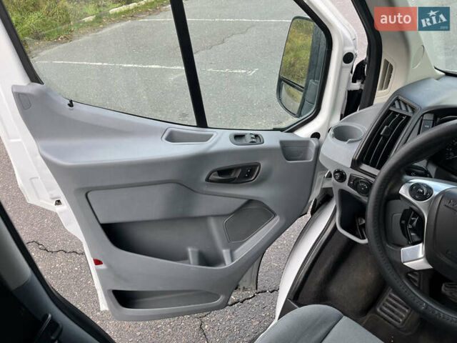 Білий Форд Транзит, об'ємом двигуна 3.73 л та пробігом 288 тис. км за 27000 $, фото 11 на Automoto.ua