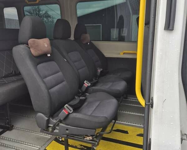 Белый Форд Транзит, объемом двигателя 2.2 л и пробегом 325 тыс. км за 15200 $, фото 13 на Automoto.ua