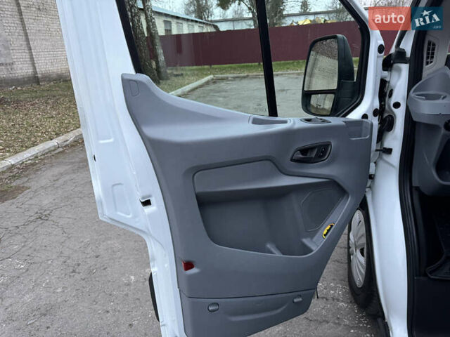 Белый Форд Транзит, объемом двигателя 2 л и пробегом 224 тыс. км за 16500 $, фото 45 на Automoto.ua