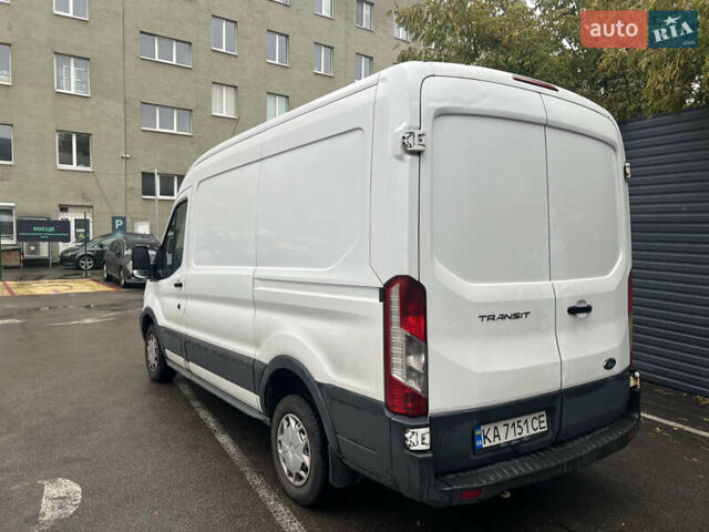 Белый Форд Транзит, объемом двигателя 2.2 л и пробегом 293 тыс. км за 12000 $, фото 9 на Automoto.ua