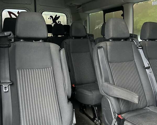 Білий Форд Транзит, об'ємом двигуна 2.2 л та пробігом 489 тис. км за 20300 $, фото 1 на Automoto.ua