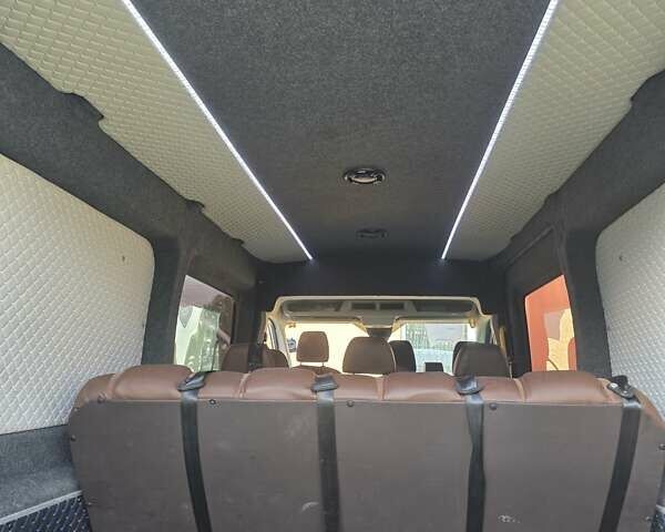 Белый Форд Транзит, объемом двигателя 2 л и пробегом 296 тыс. км за 19800 $, фото 26 на Automoto.ua