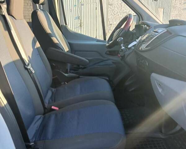 Белый Форд Транзит, объемом двигателя 2.2 л и пробегом 180 тыс. км за 25000 $, фото 8 на Automoto.ua