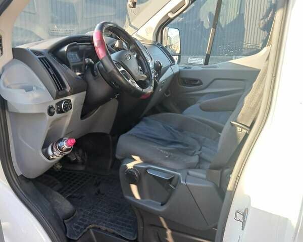 Белый Форд Транзит, объемом двигателя 2.2 л и пробегом 180 тыс. км за 25000 $, фото 4 на Automoto.ua