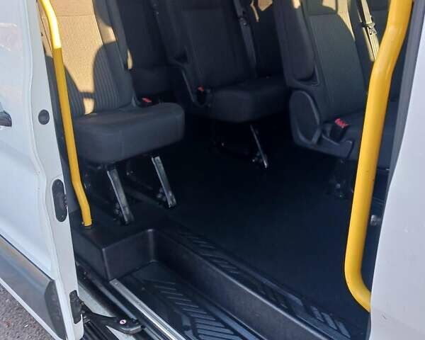 Белый Форд Транзит, объемом двигателя 2.2 л и пробегом 180 тыс. км за 25000 $, фото 10 на Automoto.ua