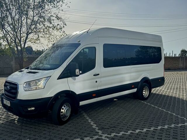 Белый Форд Транзит, объемом двигателя 2 л и пробегом 208 тыс. км за 35500 $, фото 2 на Automoto.ua