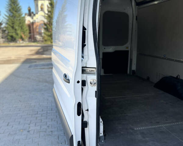 Білий Форд Транзит, об'ємом двигуна 2 л та пробігом 206 тис. км за 18600 $, фото 33 на Automoto.ua
