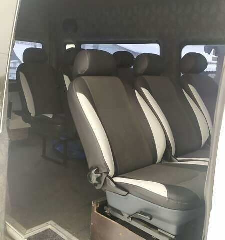 Белый Форд Транзит, объемом двигателя 2.5 л и пробегом 264 тыс. км за 7200 $, фото 6 на Automoto.ua