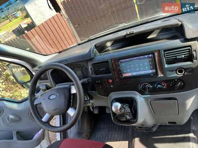 Белый Форд Транзит, объемом двигателя 2.2 л и пробегом 451 тыс. км за 5800 $, фото 11 на Automoto.ua