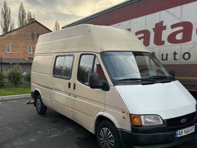 Бежевий Форд Транзит, об'ємом двигуна 2.5 л та пробігом 300 тис. км за 2450 $, фото 1 на Automoto.ua