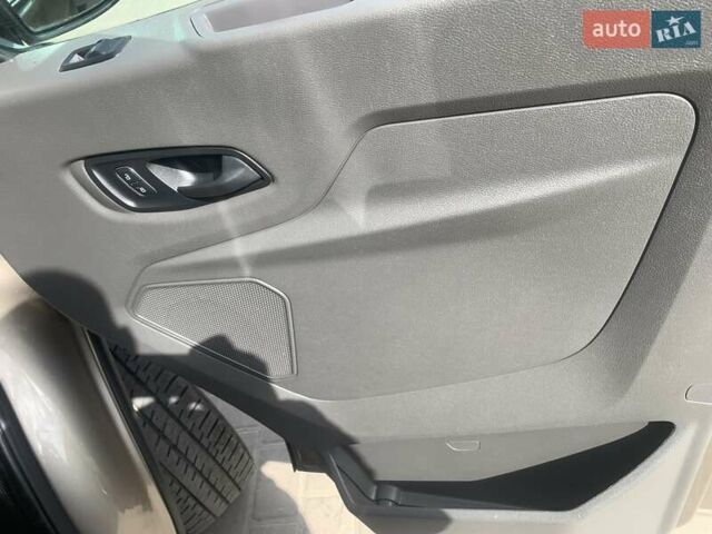 Бежевий Форд Транзит, об'ємом двигуна 2 л та пробігом 190 тис. км за 18450 $, фото 49 на Automoto.ua