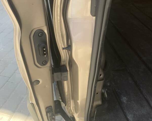 Бежевий Форд Транзит, об'ємом двигуна 2 л та пробігом 190 тис. км за 18450 $, фото 17 на Automoto.ua