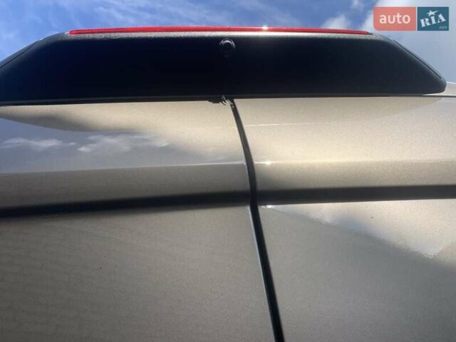 Бежевий Форд Транзит, об'ємом двигуна 2 л та пробігом 190 тис. км за 18450 $, фото 26 на Automoto.ua