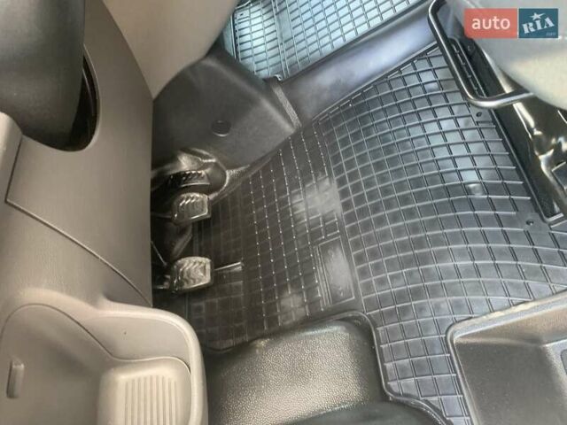 Бежевий Форд Транзит, об'ємом двигуна 2 л та пробігом 190 тис. км за 18450 $, фото 33 на Automoto.ua