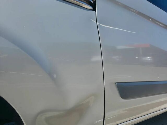 Бежевый Форд Транзит, объемом двигателя 2.2 л и пробегом 139 тыс. км за 9000 $, фото 10 на Automoto.ua