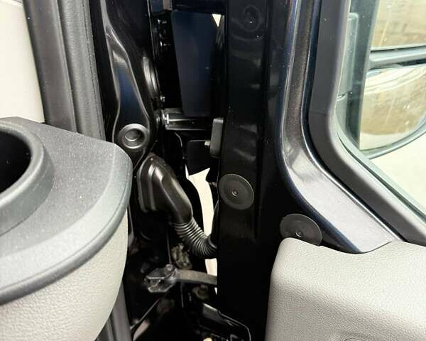 Черный Форд Транзит, объемом двигателя 2 л и пробегом 174 тыс. км за 17900 $, фото 30 на Automoto.ua