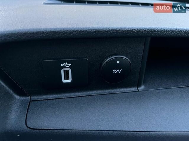 Черный Форд Транзит, объемом двигателя 2 л и пробегом 189 тыс. км за 20800 $, фото 64 на Automoto.ua