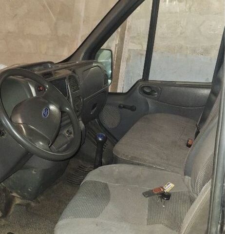 Черный Форд Транзит, объемом двигателя 2 л и пробегом 250 тыс. км за 1999 $, фото 1 на Automoto.ua