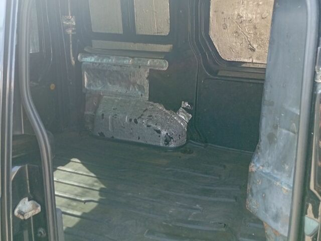 Форд Транзит 2004 у Первомайськ на Automoto.ua Чорний Форд Транзит, об'ємом двигуна 1.8 л та пробігом 258 тис. км за 2700 $, фото 5 на Automoto.ua