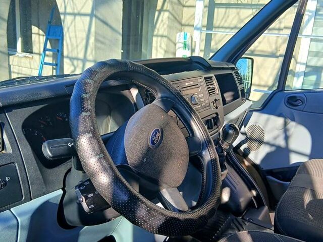 Черный Форд Транзит, объемом двигателя 2.2 л и пробегом 248 тыс. км за 8500 $, фото 3 на Automoto.ua