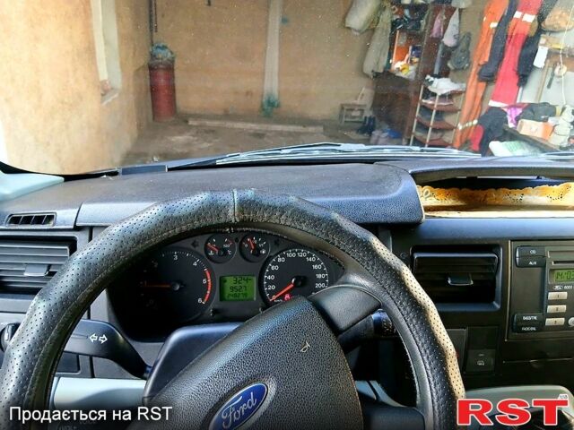 Черный Форд Транзит, объемом двигателя 2.2 л и пробегом 248 тыс. км за 8500 $, фото 4 на Automoto.ua