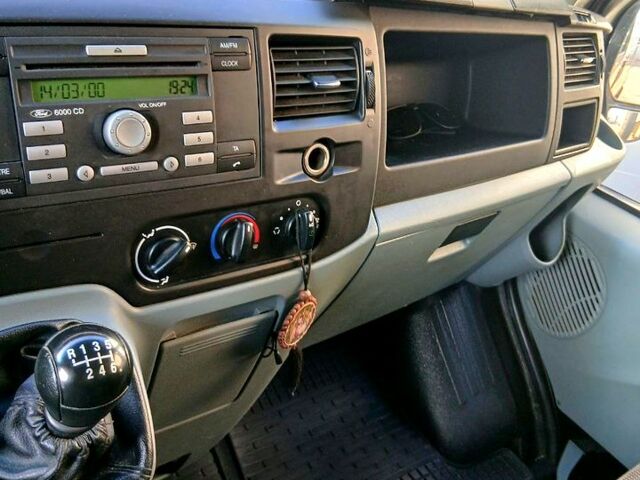 Черный Форд Транзит, объемом двигателя 2.2 л и пробегом 248 тыс. км за 8500 $, фото 2 на Automoto.ua