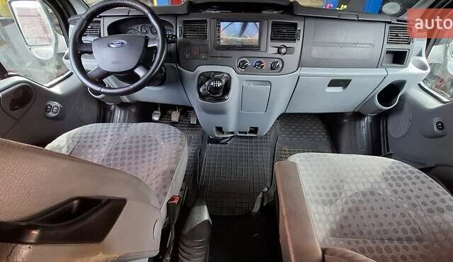 Черный Форд Транзит, объемом двигателя 2.2 л и пробегом 244 тыс. км за 6200 $, фото 2 на Automoto.ua