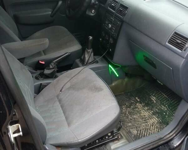 Чорний Форд Транзит, об'ємом двигуна 1.8 л та пробігом 235 тис. км за 5500 $, фото 4 на Automoto.ua