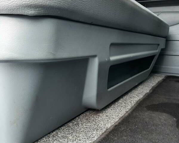 Черный Форд Транзит, объемом двигателя 2.2 л и пробегом 231 тыс. км за 12600 $, фото 54 на Automoto.ua