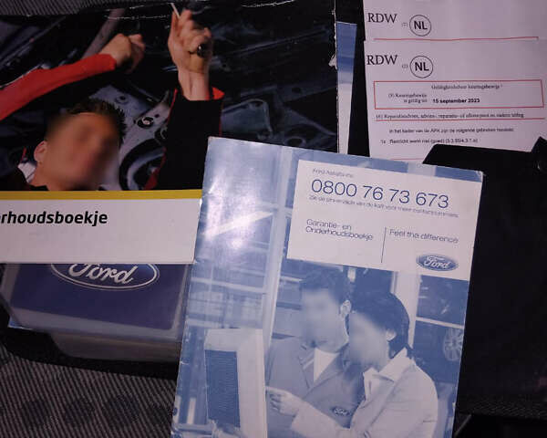 Черный Форд Транзит, объемом двигателя 2.2 л и пробегом 231 тыс. км за 10800 $, фото 26 на Automoto.ua