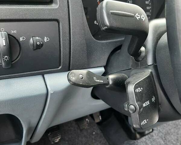 Чорний Форд Транзит, об'ємом двигуна 2.2 л та пробігом 232 тис. км за 12600 $, фото 67 на Automoto.ua