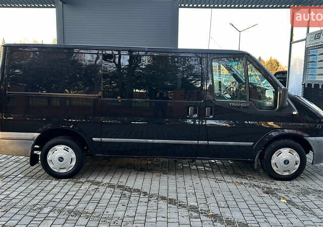 Черный Форд Транзит, объемом двигателя 2.2 л и пробегом 231 тыс. км за 10800 $, фото 5 на Automoto.ua