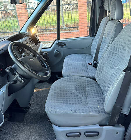 Черный Форд Транзит, объемом двигателя 2.2 л и пробегом 231 тыс. км за 10800 $, фото 12 на Automoto.ua