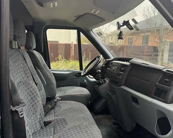 Чорний Форд Транзит, об'ємом двигуна 2.2 л та пробігом 203 тис. км за 9000 $, фото 3 на Automoto.ua