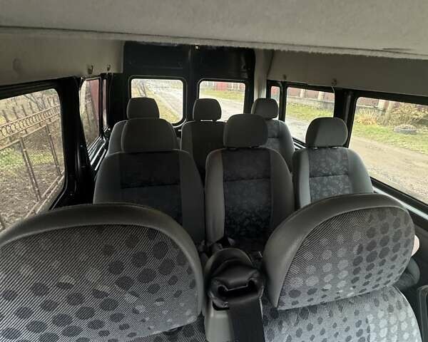 Чорний Форд Транзит, об'ємом двигуна 2.2 л та пробігом 203 тис. км за 9000 $, фото 6 на Automoto.ua